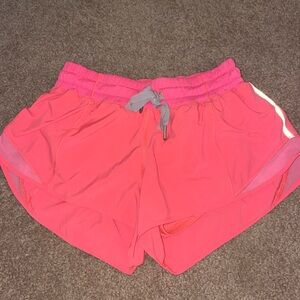 Lululemon Hotty Hot Low Rise Short